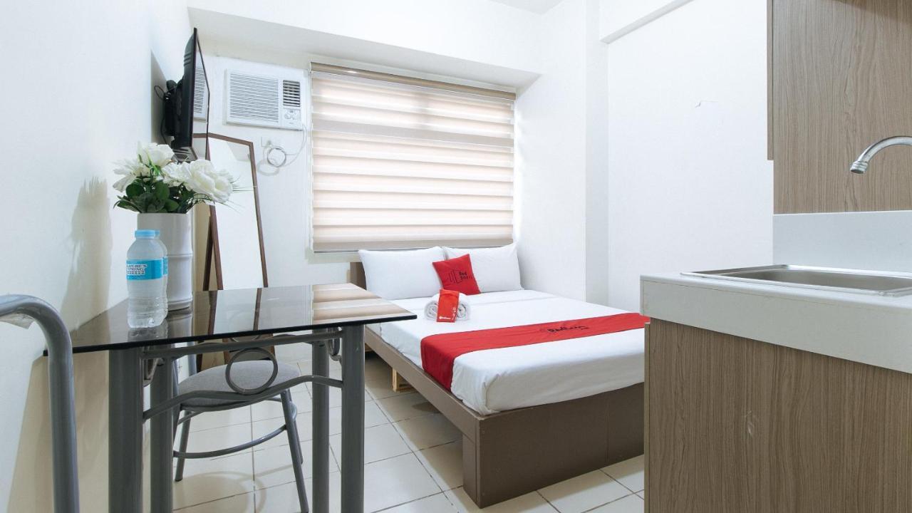 Reddoorz Plus @ Urban Deca Tower Edsa 2 Mandaluyong Екстер'єр фото