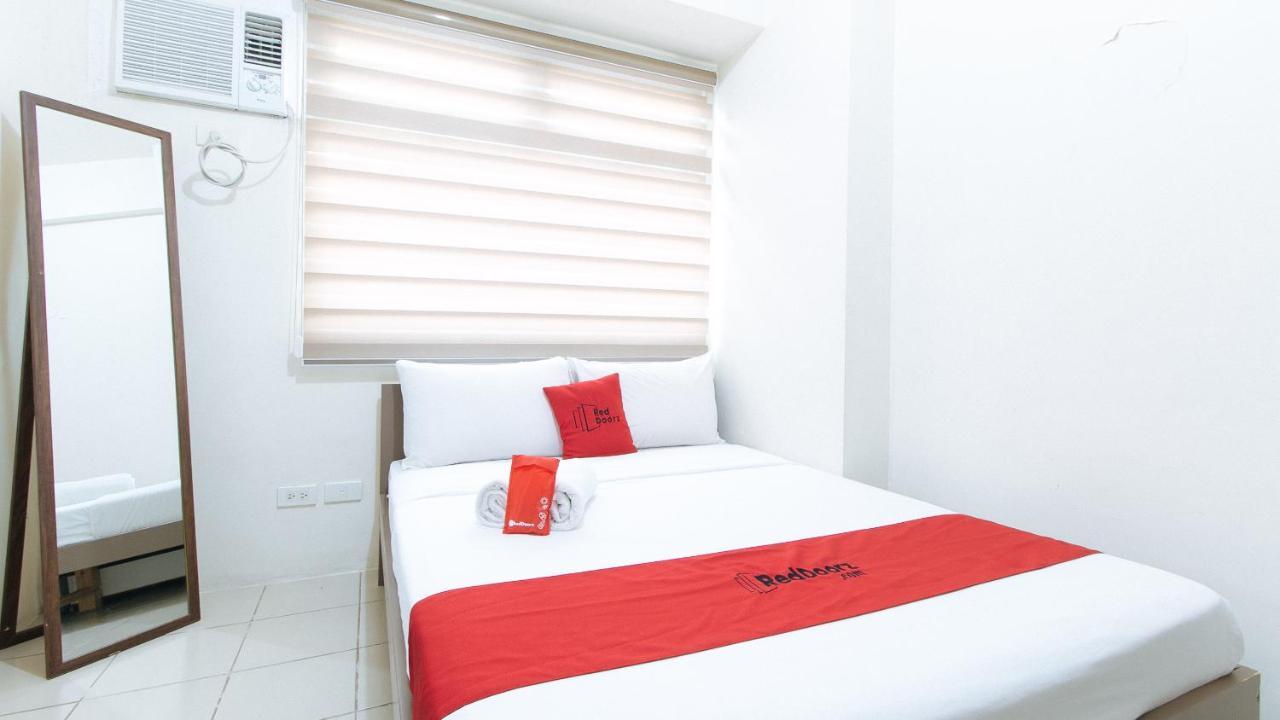 Reddoorz Plus @ Urban Deca Tower Edsa 2 Mandaluyong Екстер'єр фото